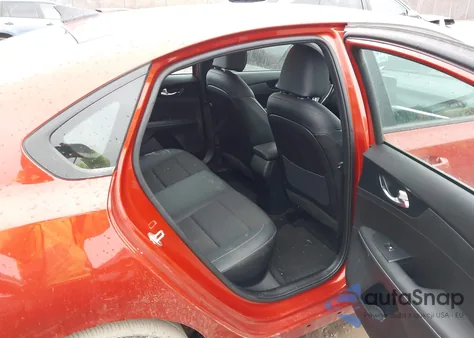 2023 Kia Forte Gt-Line z USA, uszkodzony, nr VIN 3KPF54AD1PE602072